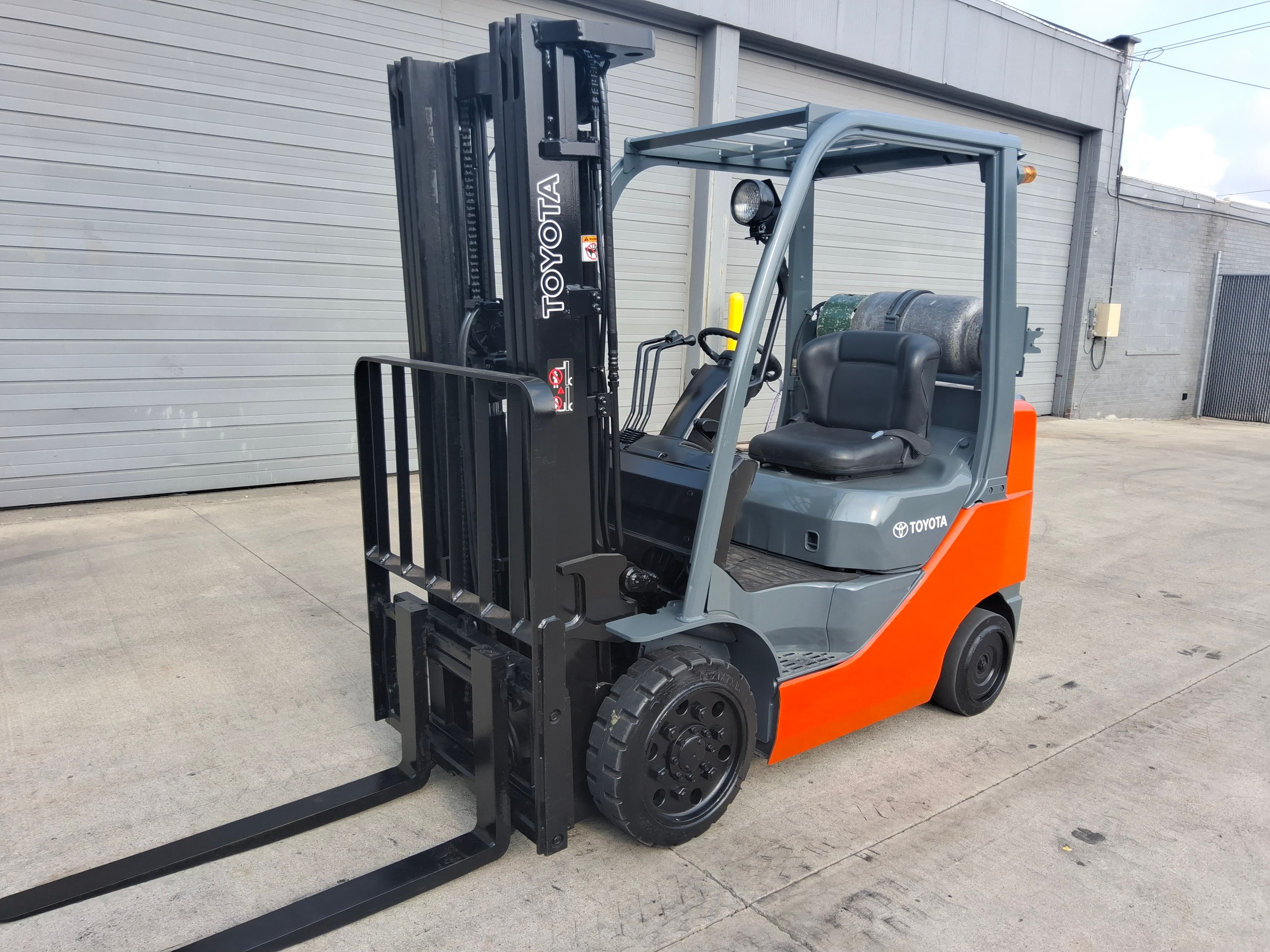 2012 Toyota Model: 8FGCU25 5,000lb Capacity LP Powered Cushion Tire Forklift. Hours: 7,783