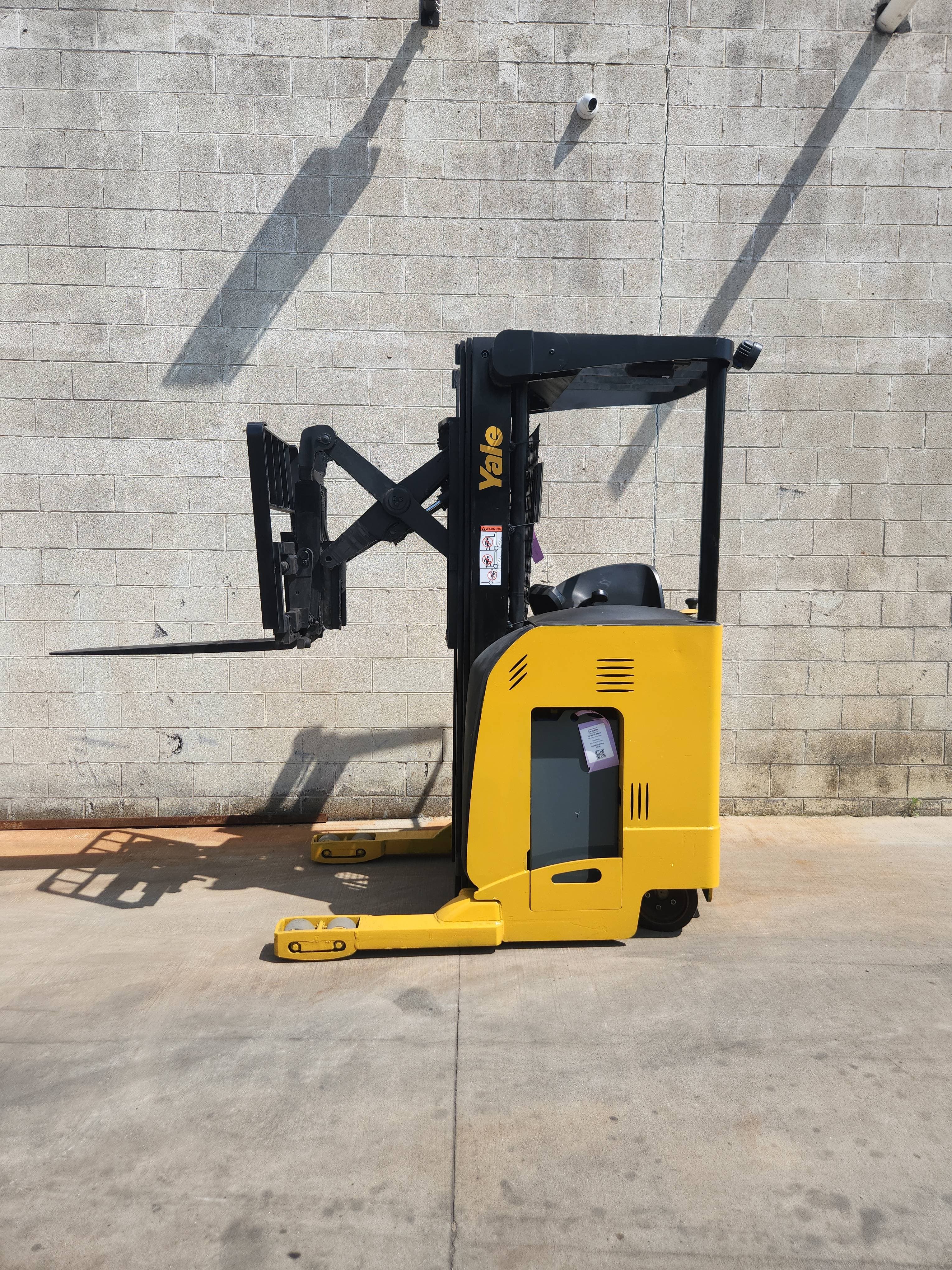 2012 Yale Model: NR040DAN Electric Reach Truck 4,000Lb Capacity. Hours: 5,135