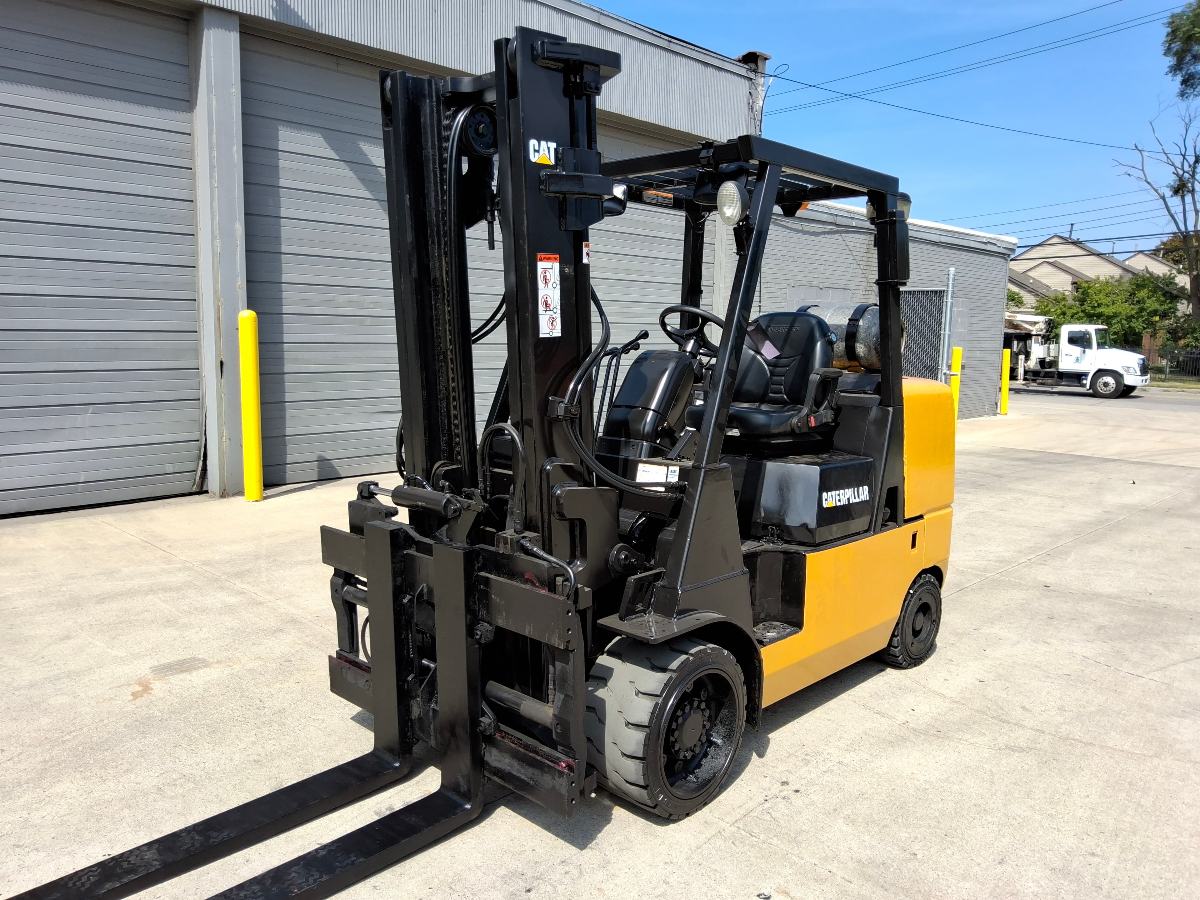 Caterpillar Model: GC45K 10,000lb Capacity Cushion Tire LP Powered Forklift