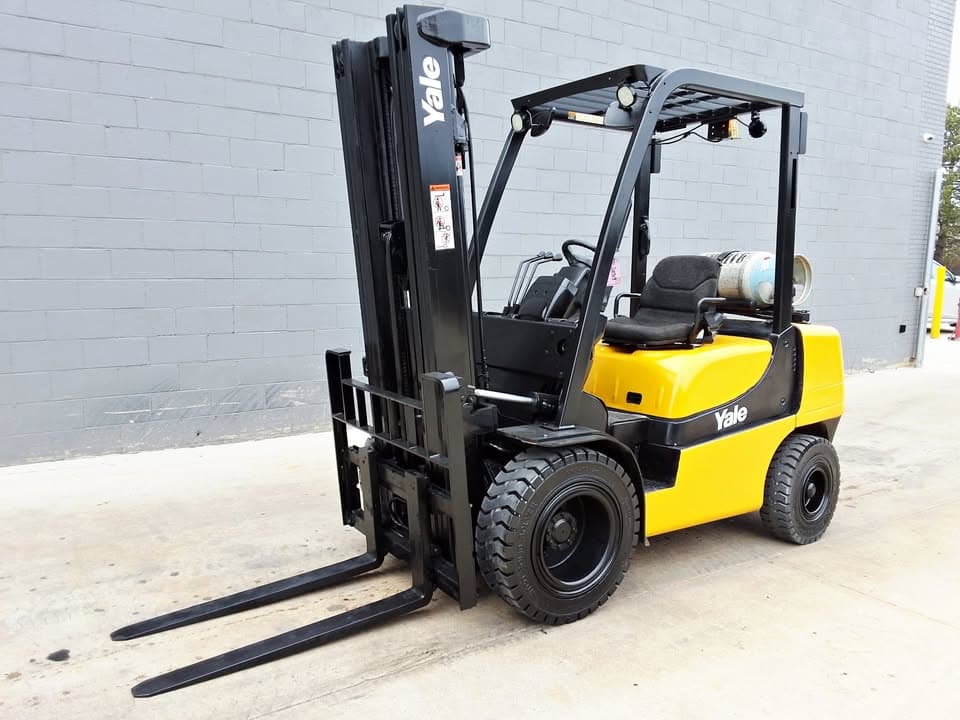2017 Yale Pneumatic 6,000lbs Capacity 3 Stage Mast, Forklift. Hours: 9,707
