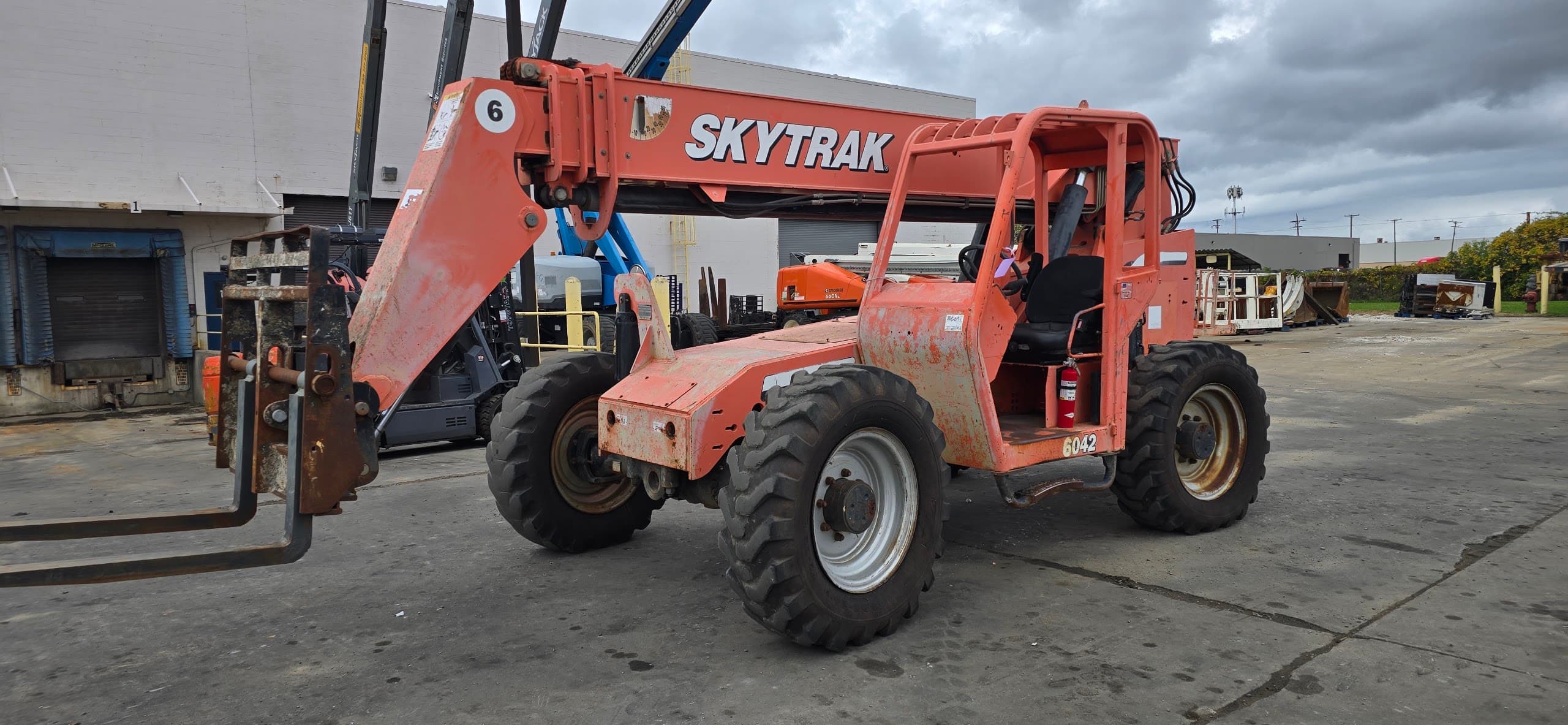 2005 SkyTrak 6042 6,000 LB Telehandler, Pneumatic Tires