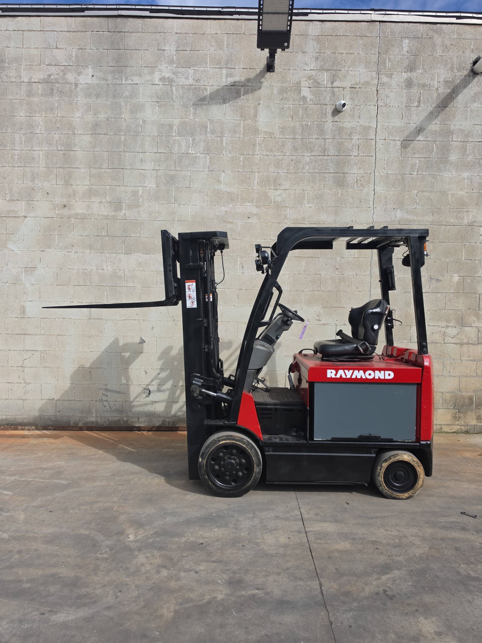 Raymond Model: 4750C60 6,000lb Capacity 48V Electric Forklift, Cushion Tires