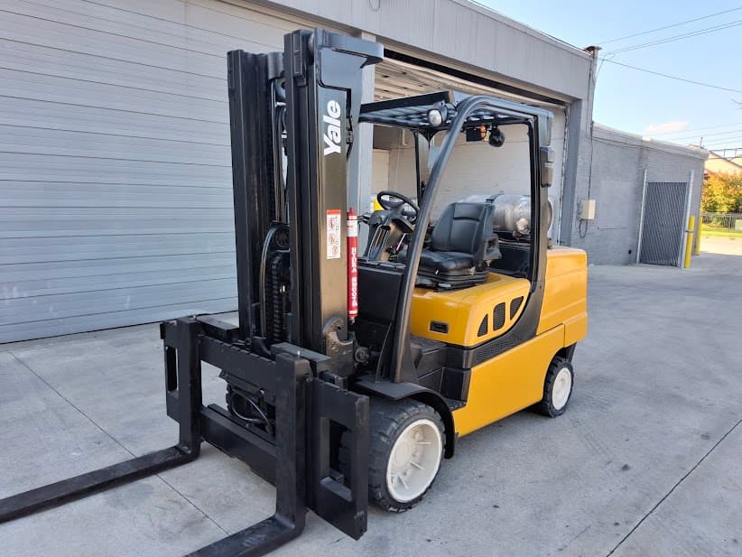 Yale GLC120VXNKSE092 10,950LB LP Cushion Tire Forklift, 185" Lift, 47" Forks