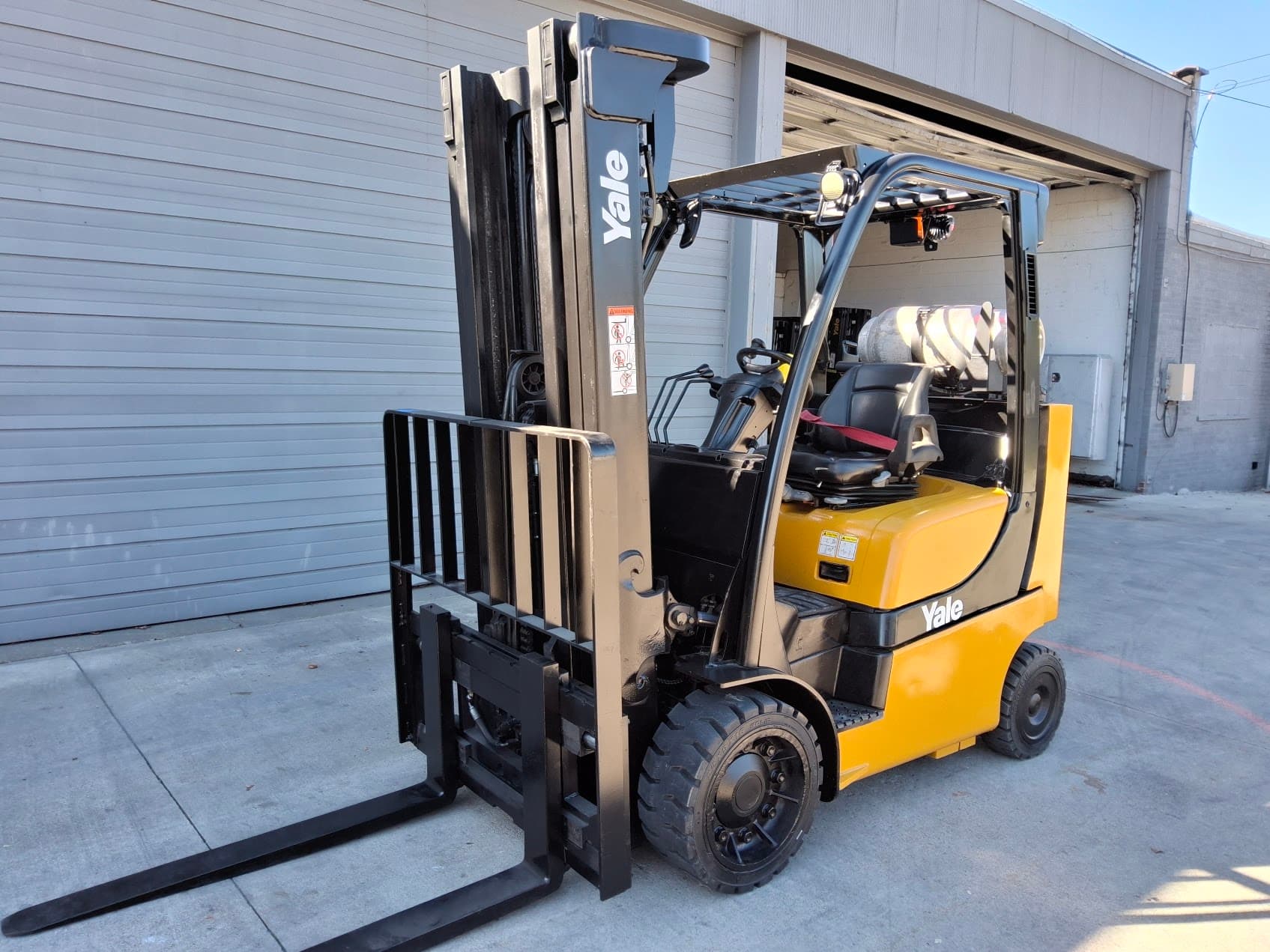 2020 Yale GLC080VXNKAE094 8,000 lb LP Gas Forklift – Cushion Tires
