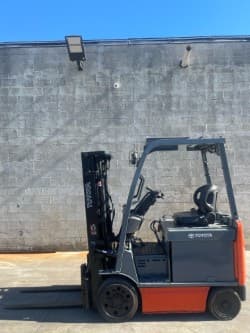 Toyota 8FBCU25 5,000 lb Electric Forklift